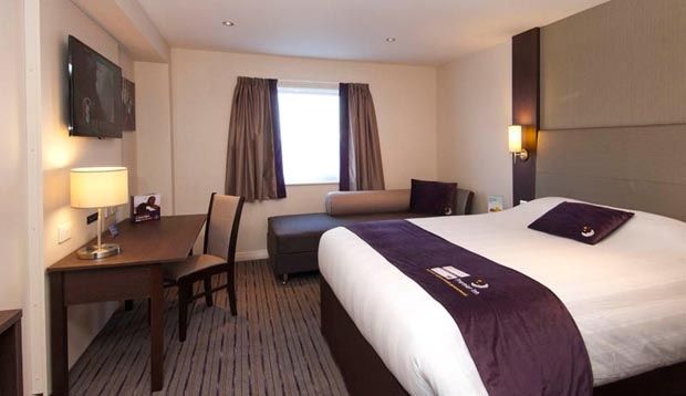 Premier Inn Ексетър Екстериор снимка